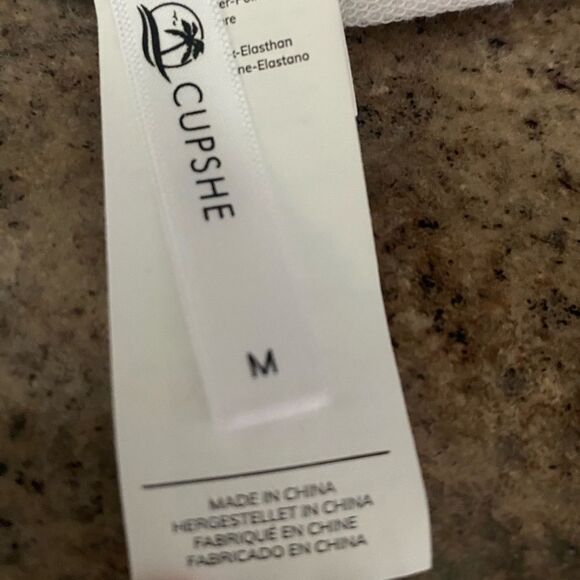 Cupshe two way pullover top. Wear it several ways and off the shoulder look Sz M - Picture 15 of 16